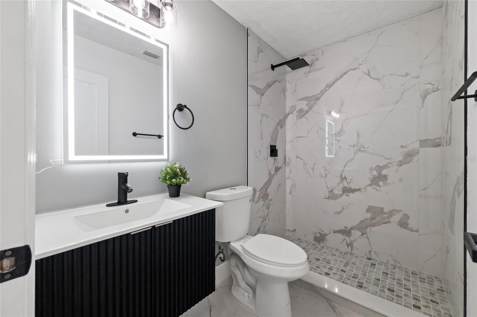 Image 15 of 39 For 3206 Las Brisas Drive