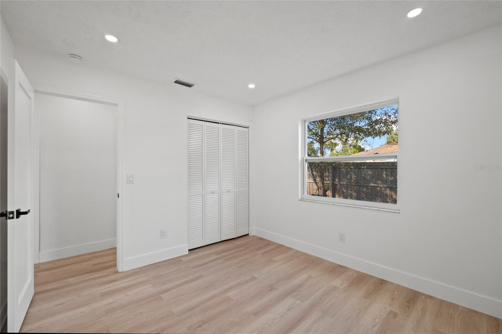 Image 21 of 39 For 3206 Las Brisas Drive