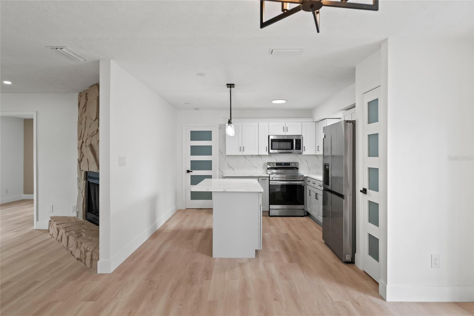 Image 7 of 39 For 3206 Las Brisas Drive