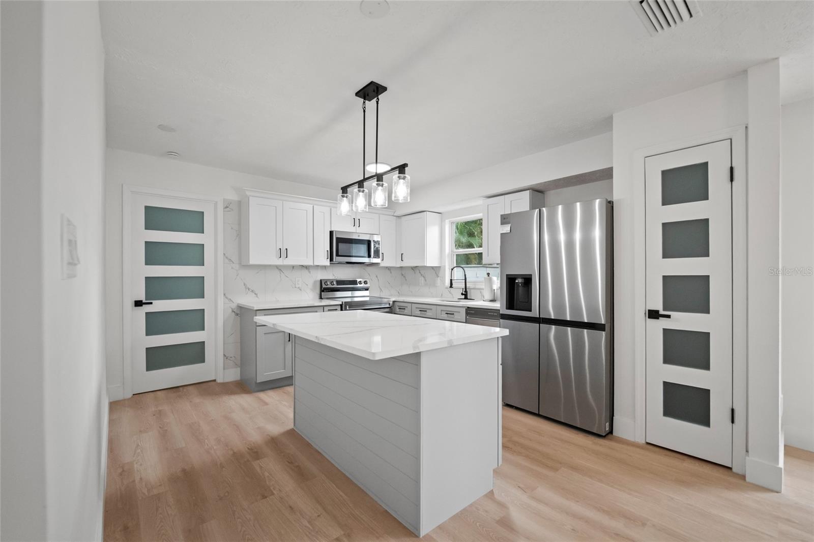 Image 9 of 39 For 3206 Las Brisas Drive