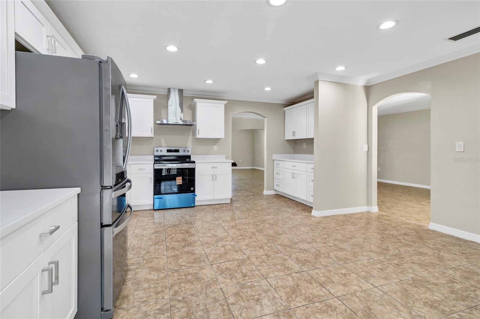 Image 13 of 41 For 915 Seminole Boulevard