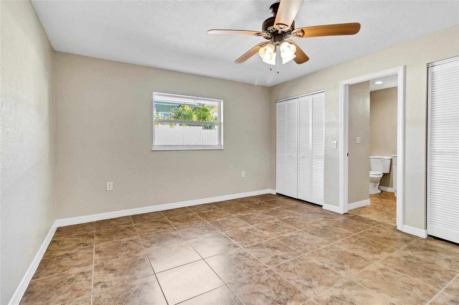 Image 16 of 41 For 915 Seminole Boulevard