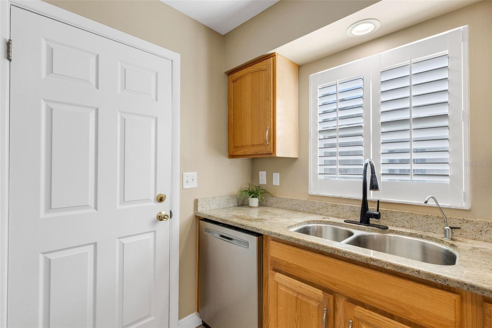 Image 10 of 89 For 1601 Dorchester Drive