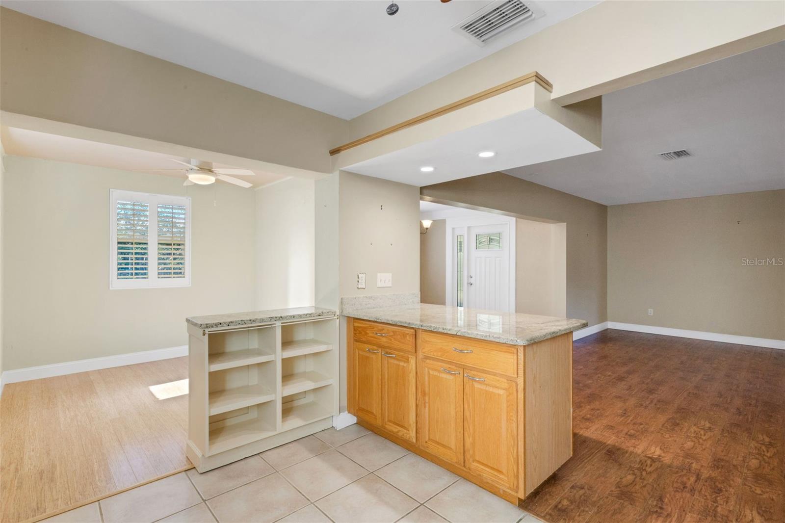 Image 12 of 89 For 1601 Dorchester Drive