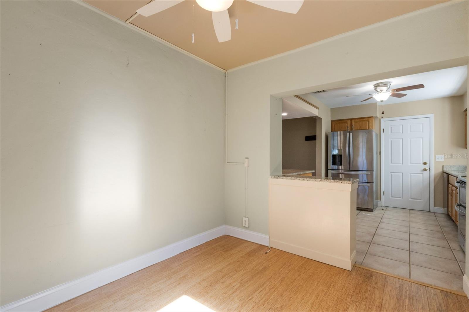 Image 16 of 89 For 1601 Dorchester Drive