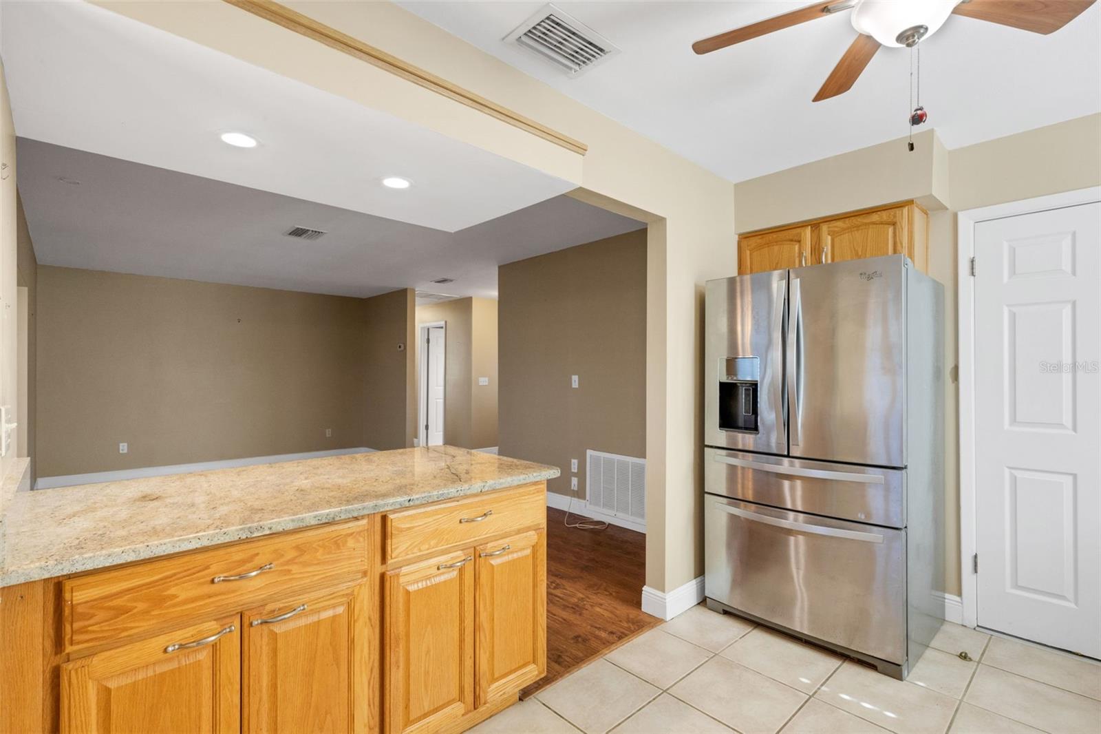 Image 17 of 89 For 1601 Dorchester Drive