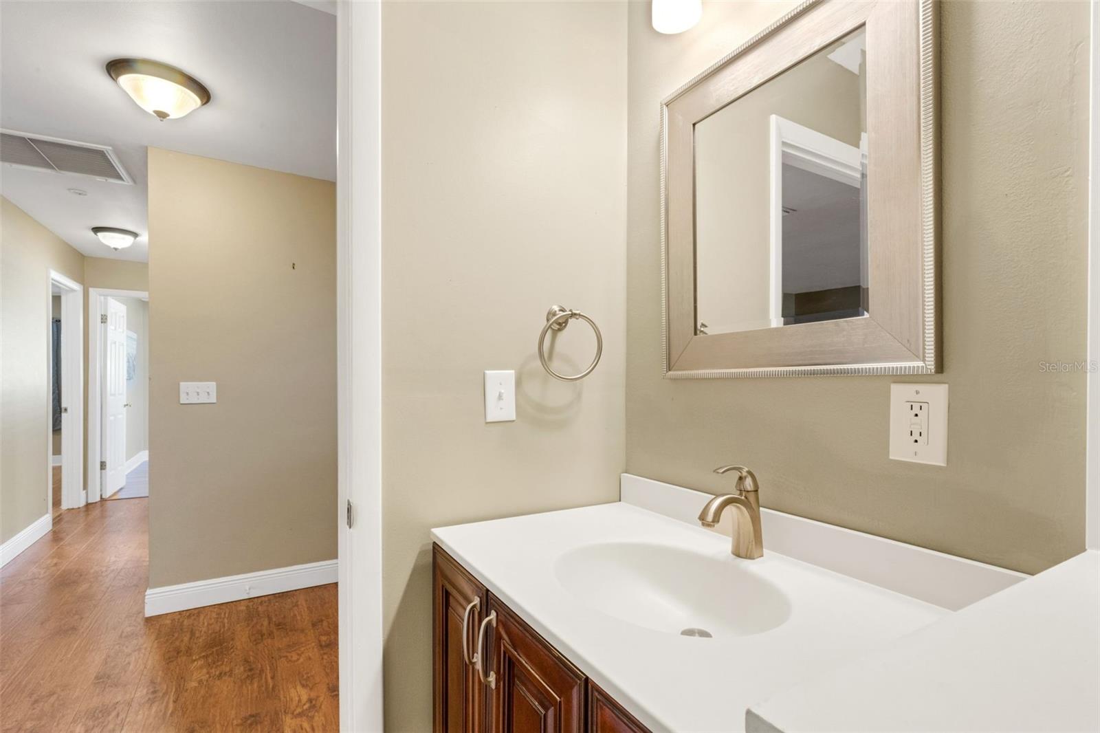 Image 30 of 89 For 1601 Dorchester Drive