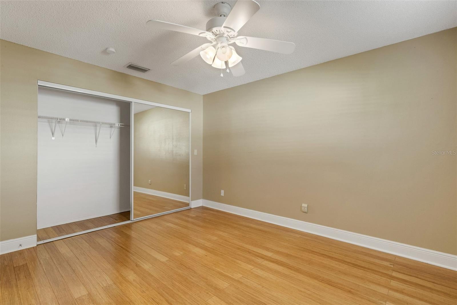 Image 33 of 89 For 1601 Dorchester Drive