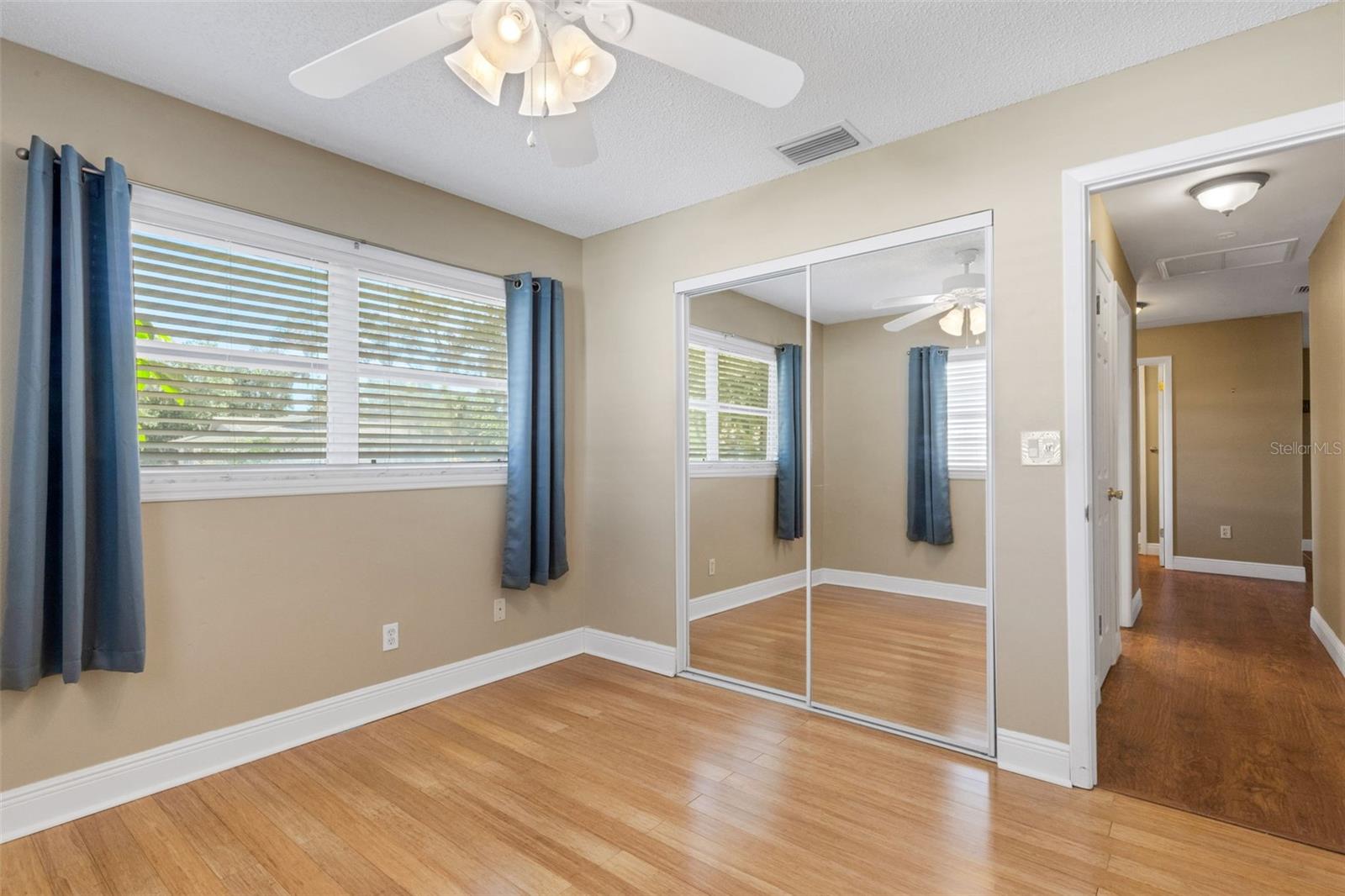 Image 40 of 89 For 1601 Dorchester Drive