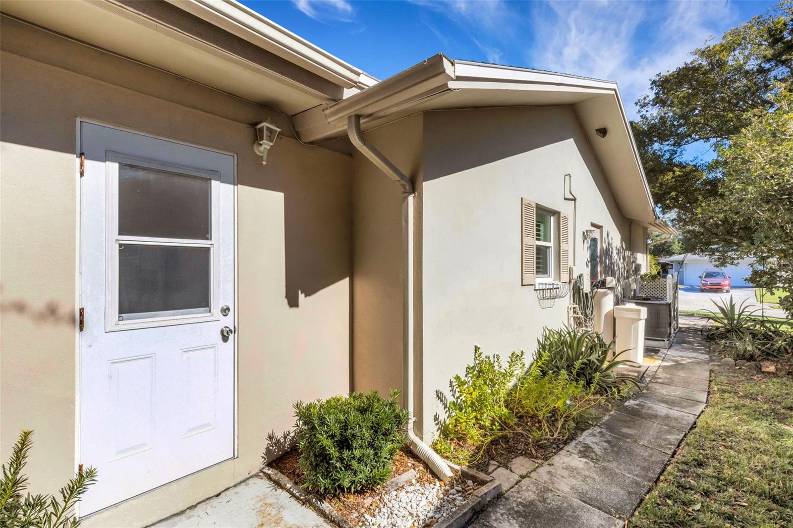 Image 46 of 89 For 1601 Dorchester Drive