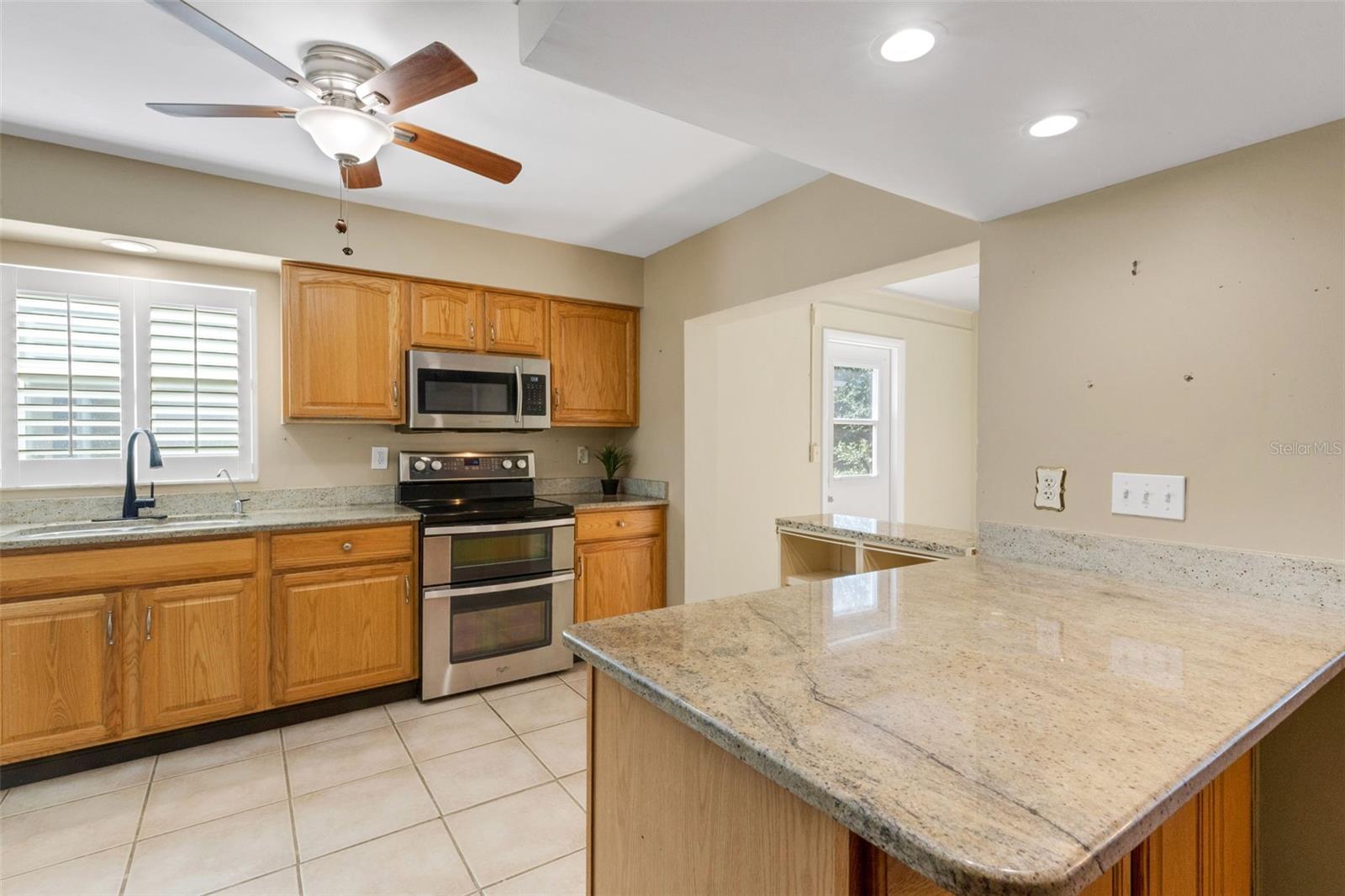 Image 8 of 89 For 1601 Dorchester Drive