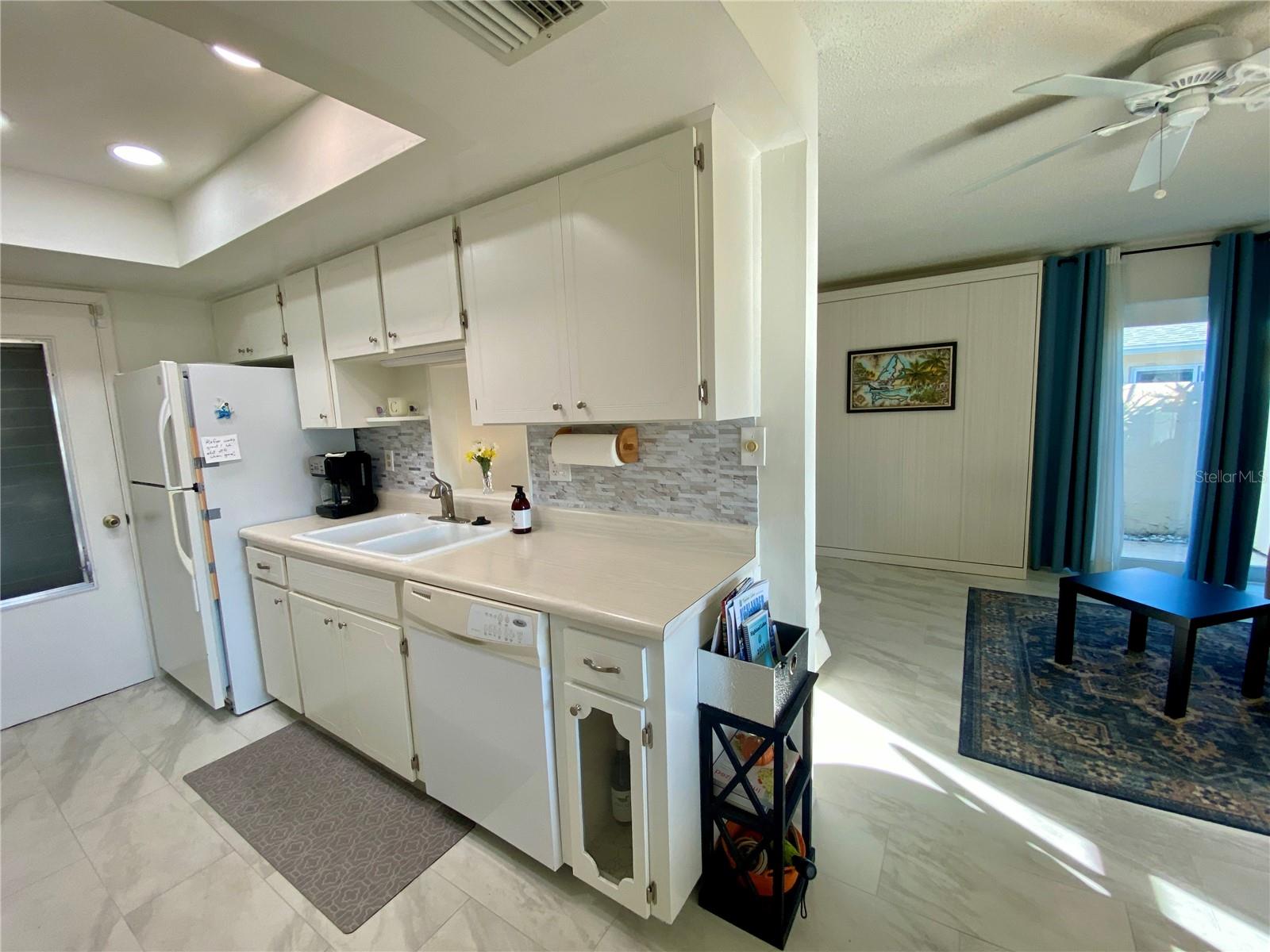 Image 13 of 91 For 2740 Highlands Boulevard D