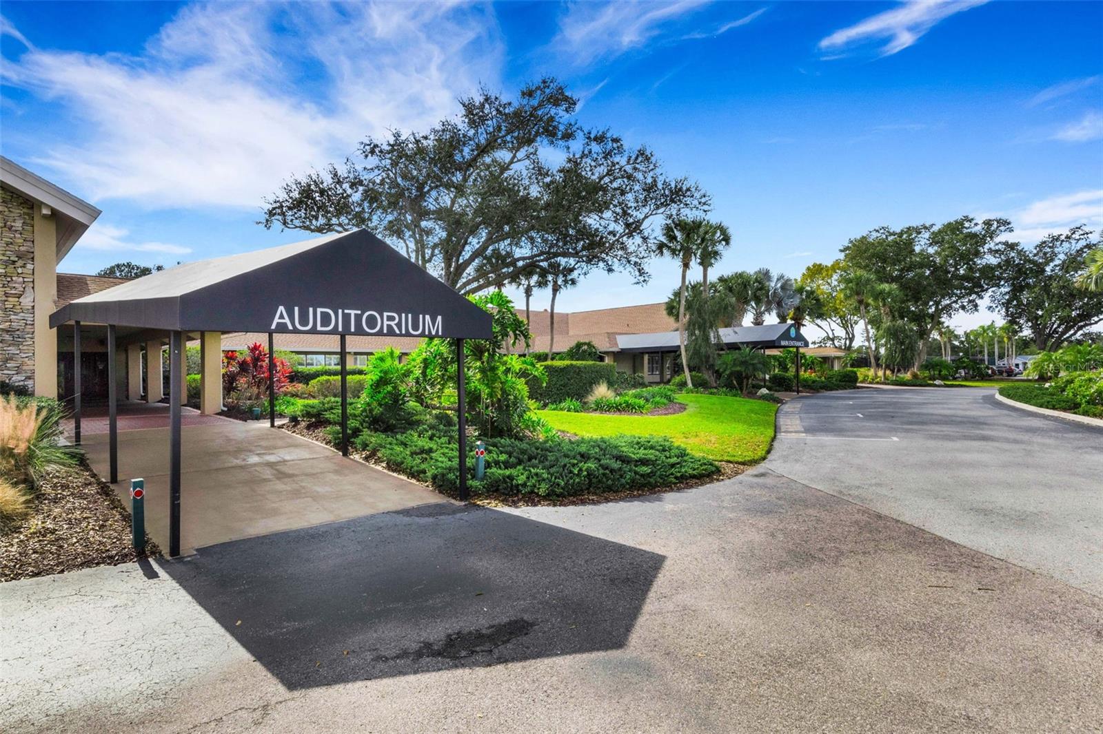 Image 53 of 91 For 2740 Highlands Boulevard D