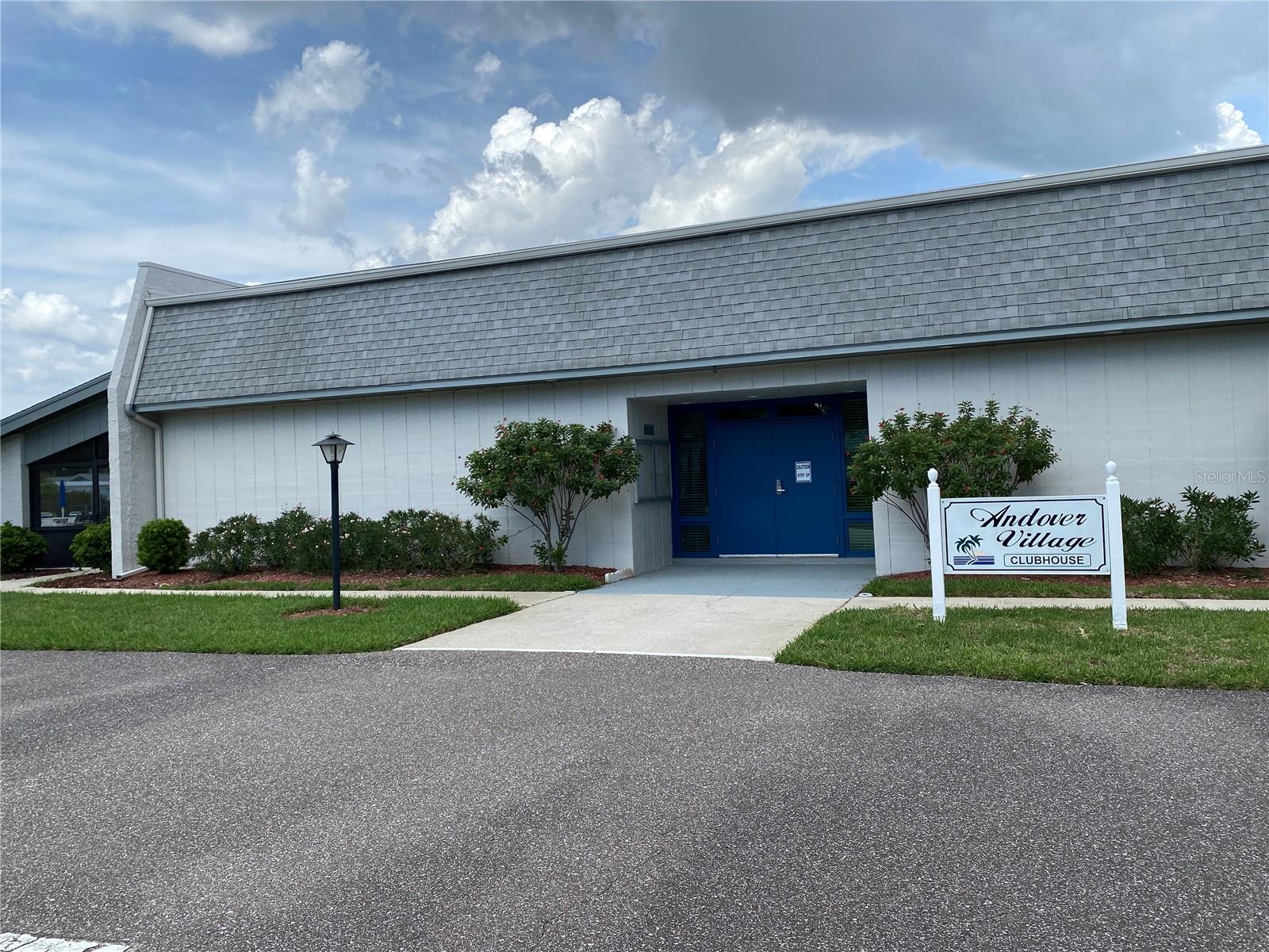 Image 79 of 91 For 2740 Highlands Boulevard D