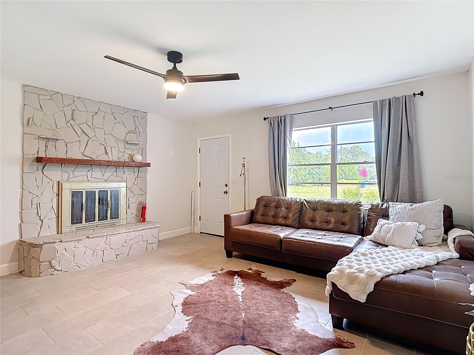 Image 16 of 74 For 13386 Taylor Street