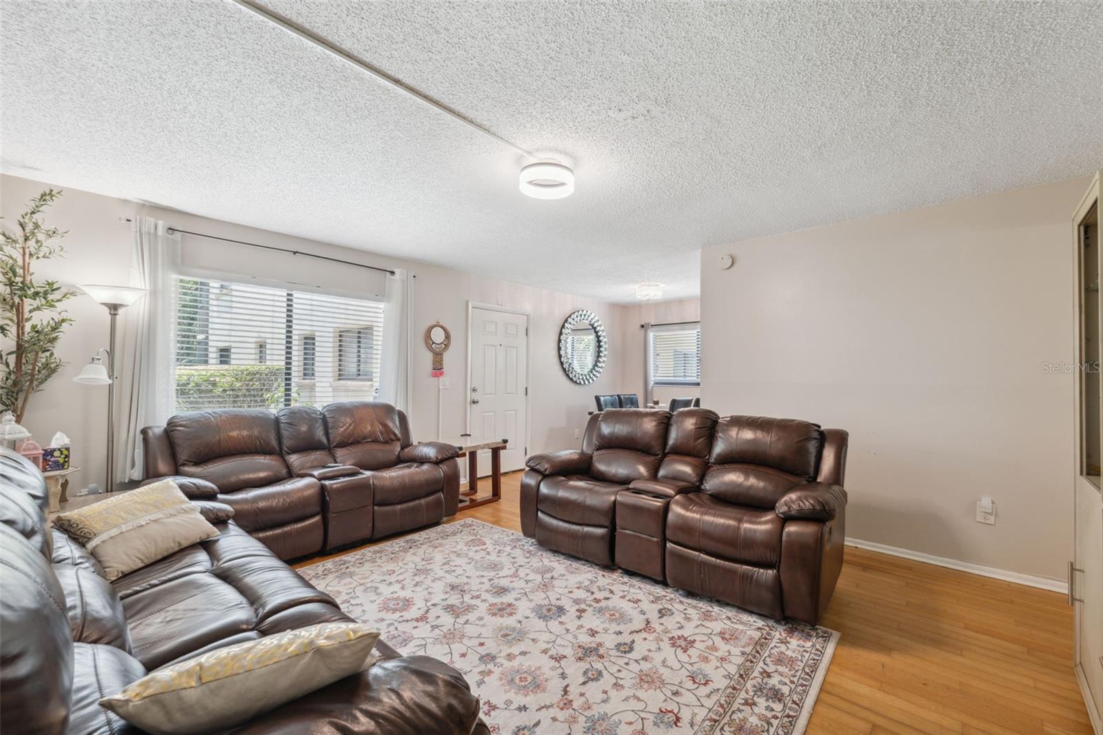 Image 10 of 39 For 11809 Raintree Lake Lane A