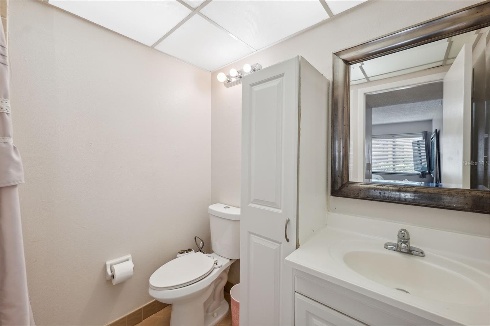 Image 19 of 39 For 11809 Raintree Lake Lane A