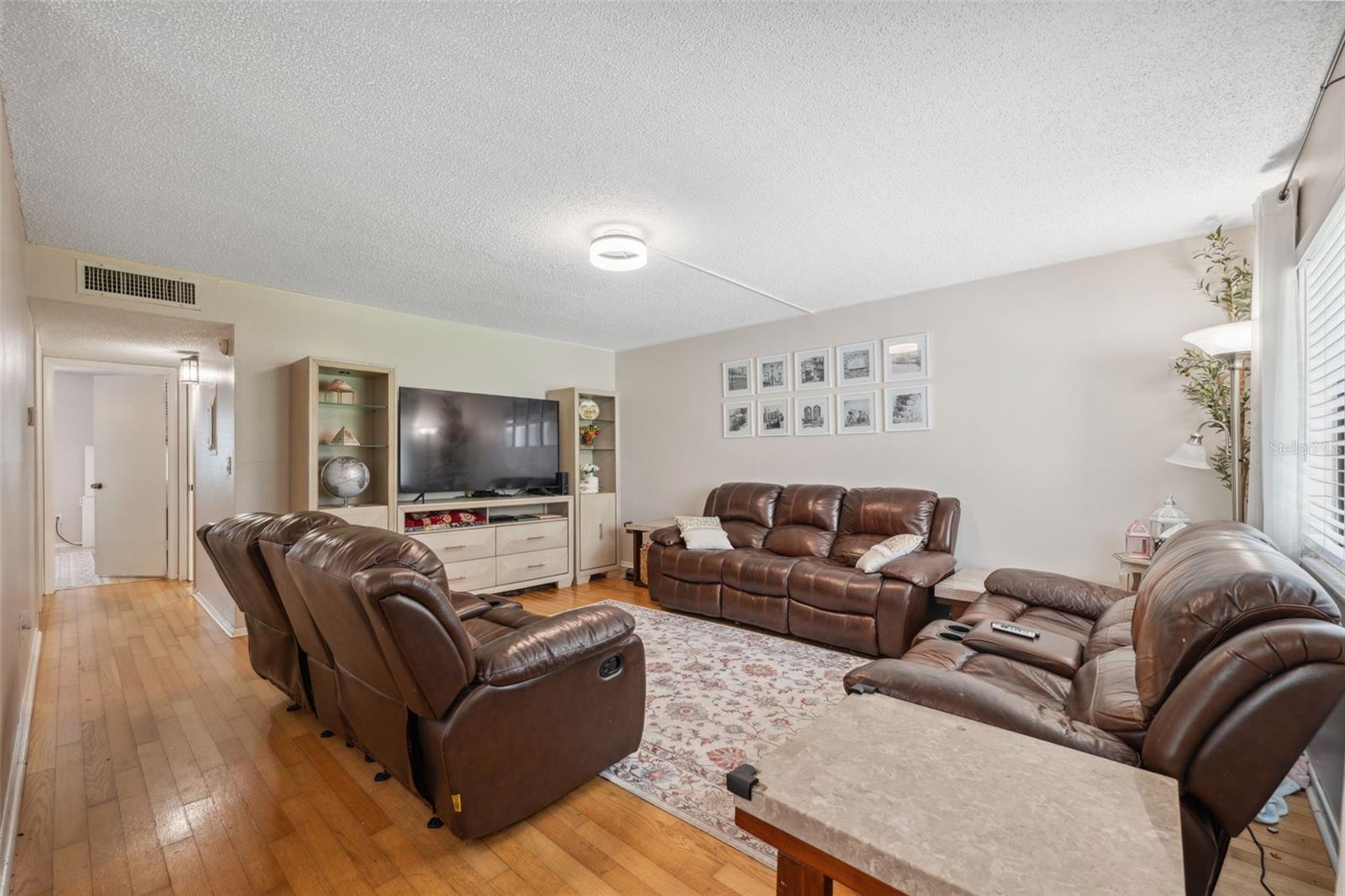 Image 7 of 39 For 11809 Raintree Lake Lane A