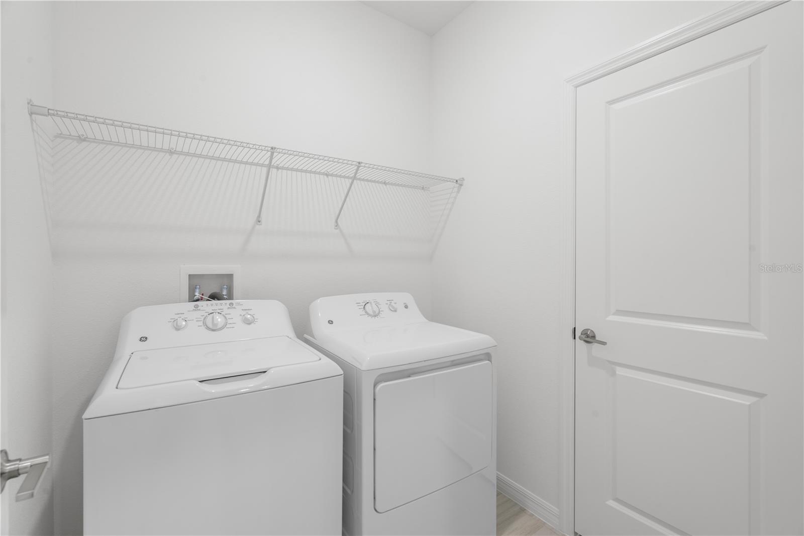 Image 12 of 31 For 18170 Pleasantview Boulevard