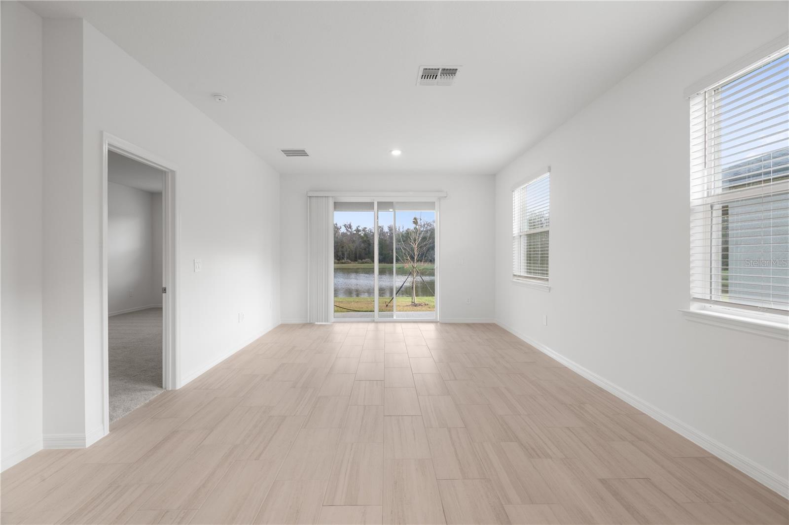 Image 20 of 31 For 18170 Pleasantview Boulevard