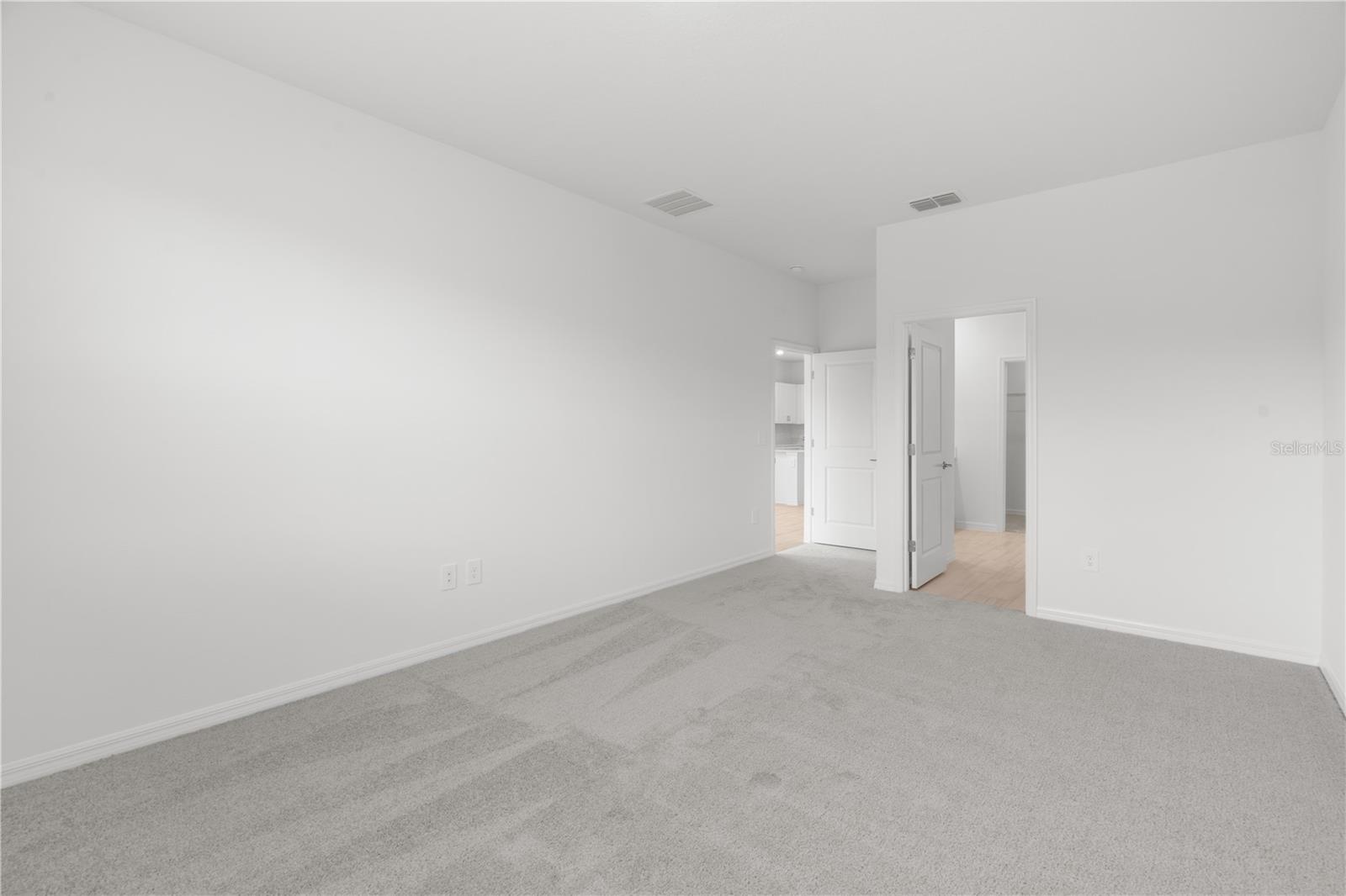 Image 24 of 31 For 18170 Pleasantview Boulevard