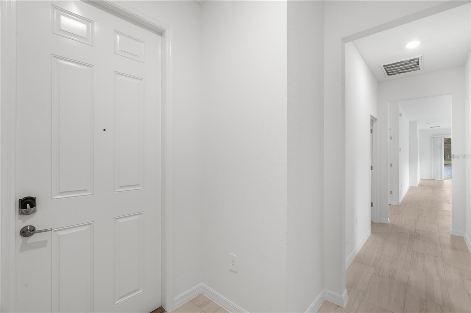 Image 7 of 31 For 18170 Pleasantview Boulevard