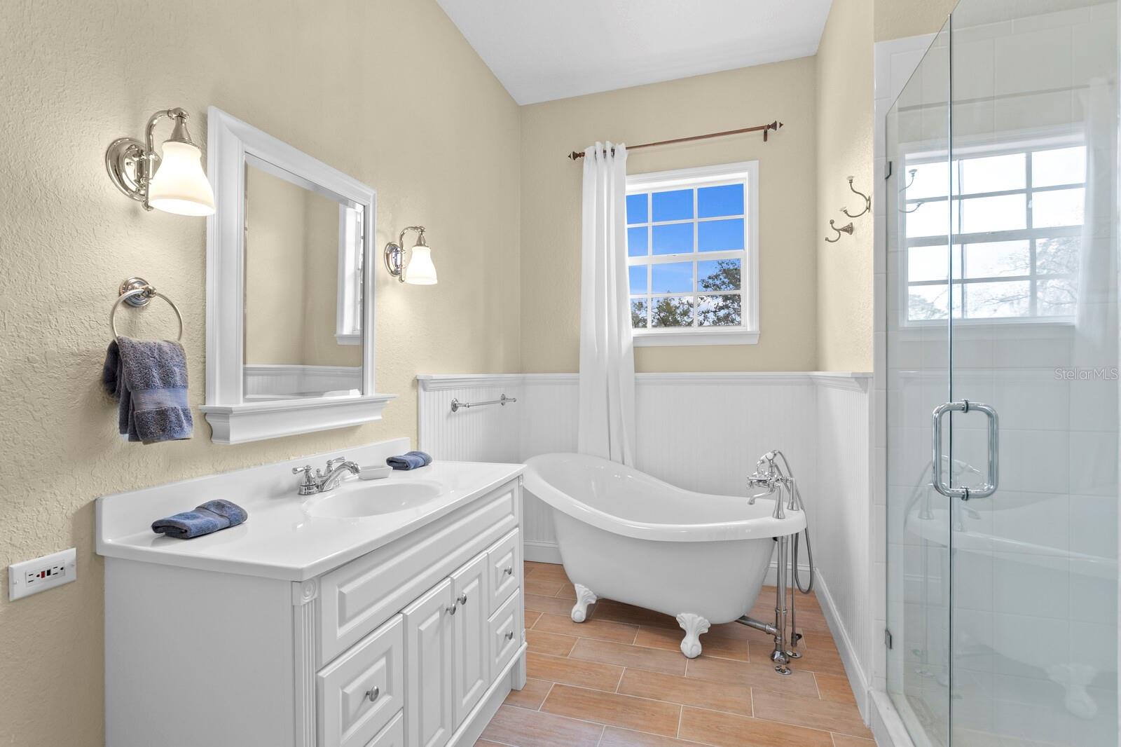 Image 33 of 59 For 309 Park Ridge Avenue