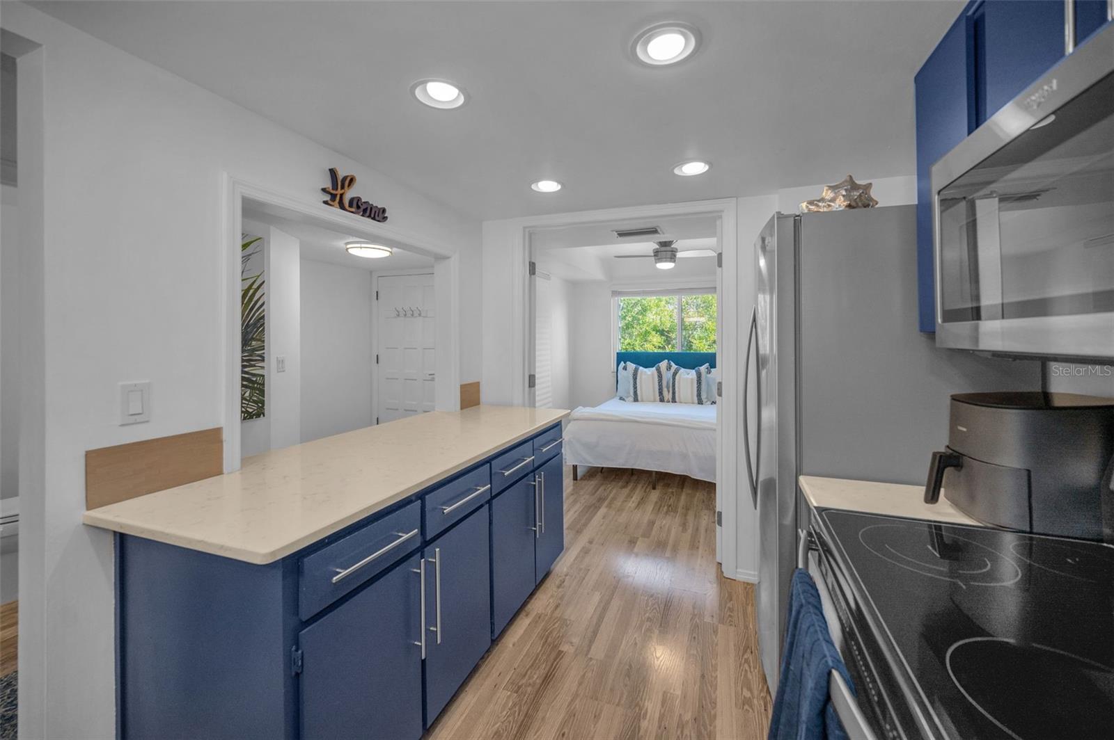 Listing photo id 44 for 318 Windrush Boulevard 10