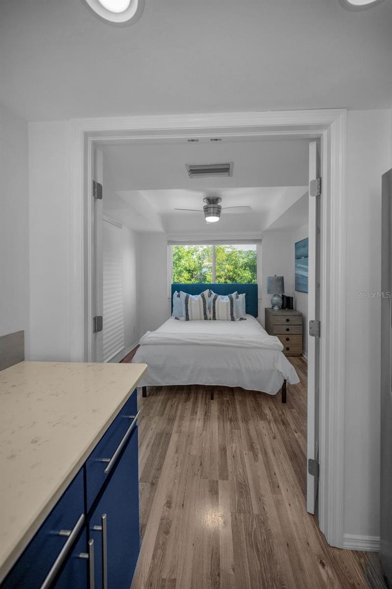 Listing photo id 46 for 318 Windrush Boulevard 10