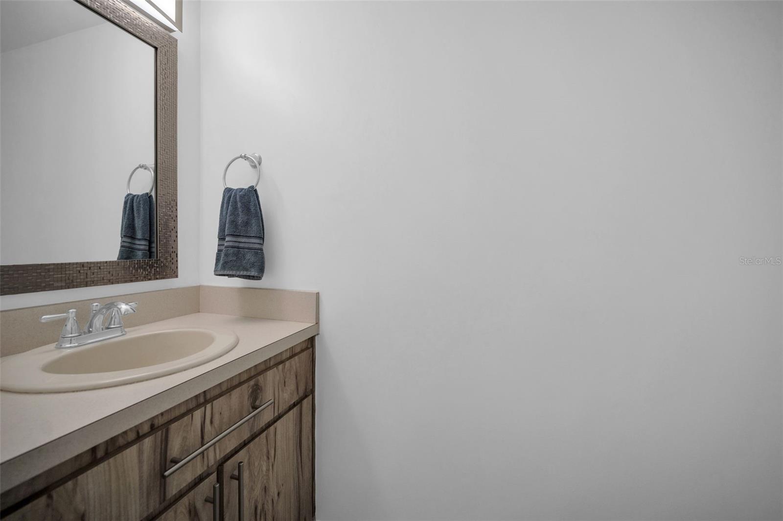 Listing photo id 54 for 318 Windrush Boulevard 10