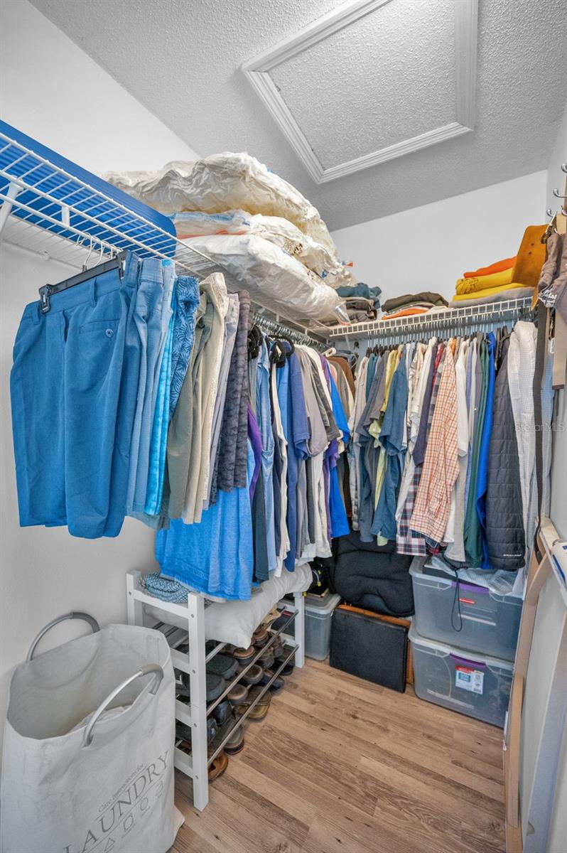 Listing photo id 63 for 318 Windrush Boulevard 10