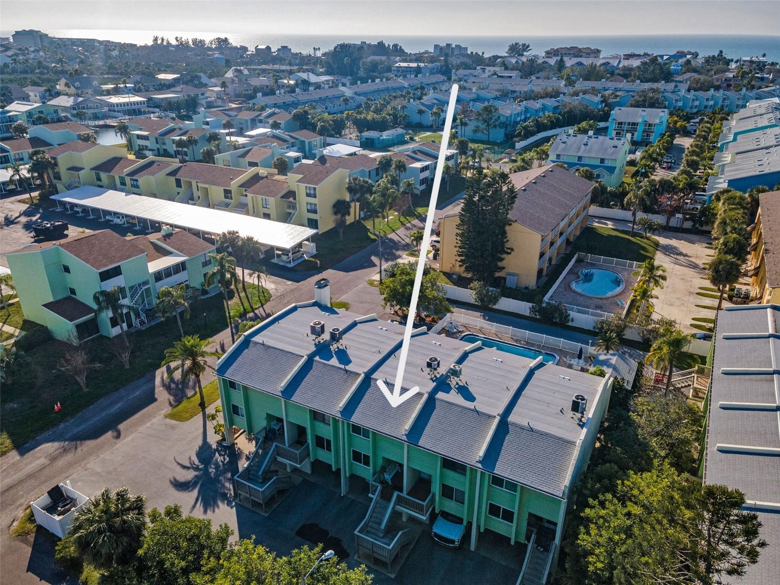 Listing photo id 74 for 318 Windrush Boulevard 10