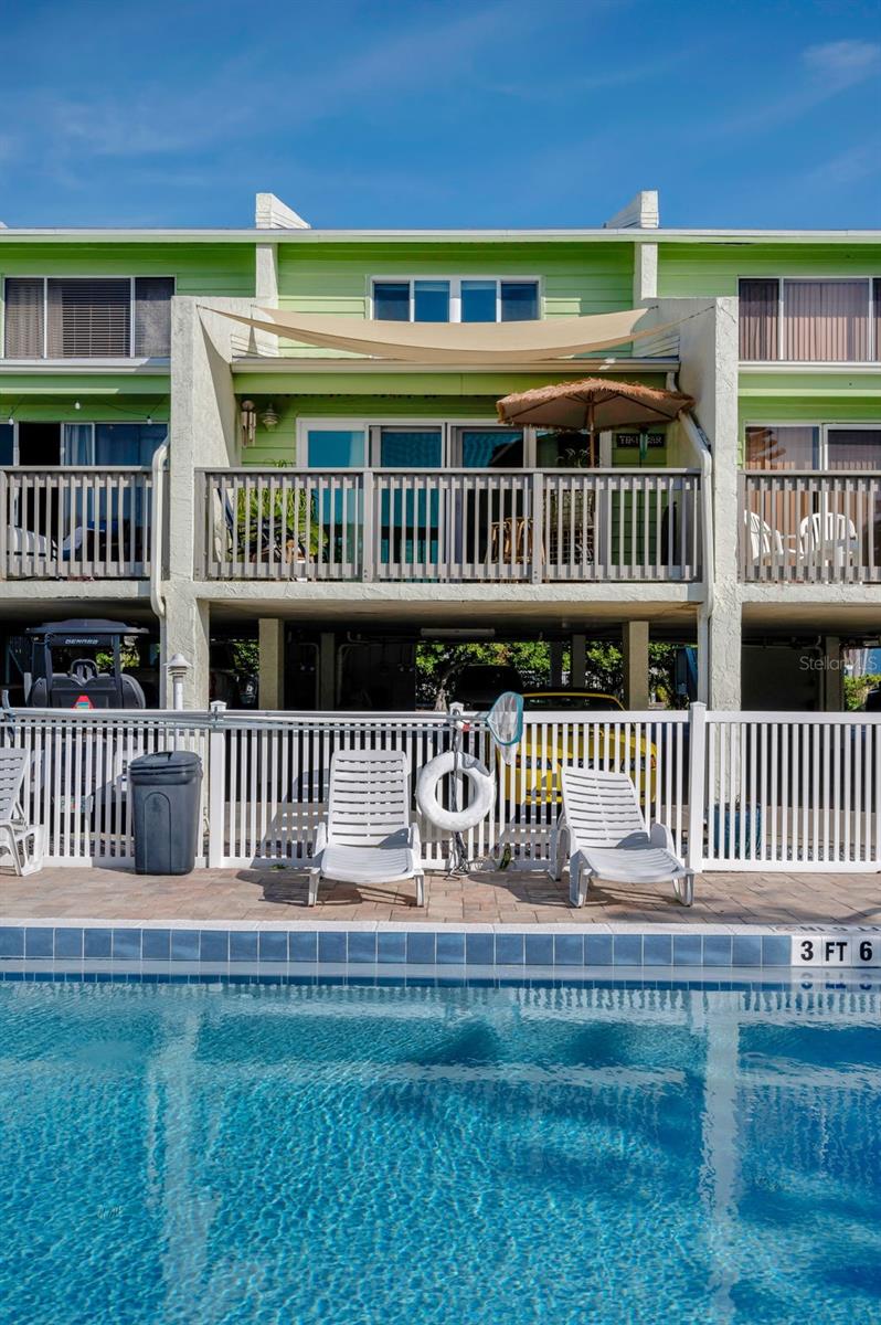 Listing photo id 79 for 318 Windrush Boulevard 10