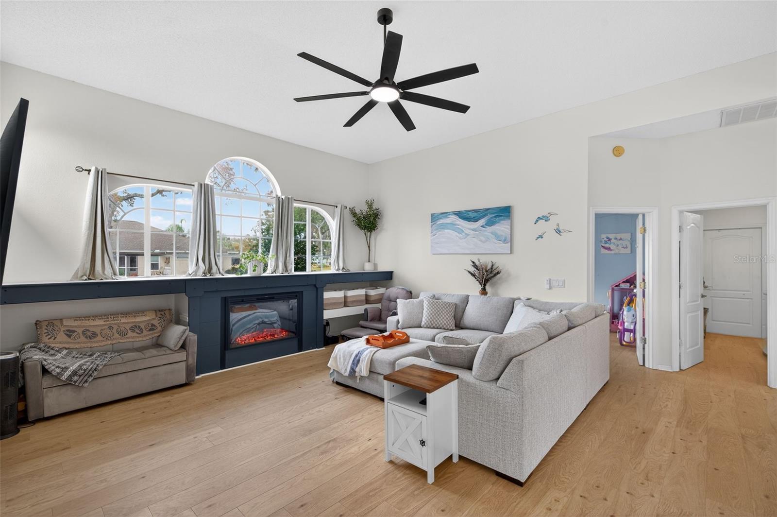 Image 18 of 46 For 14178 Pullman Drive