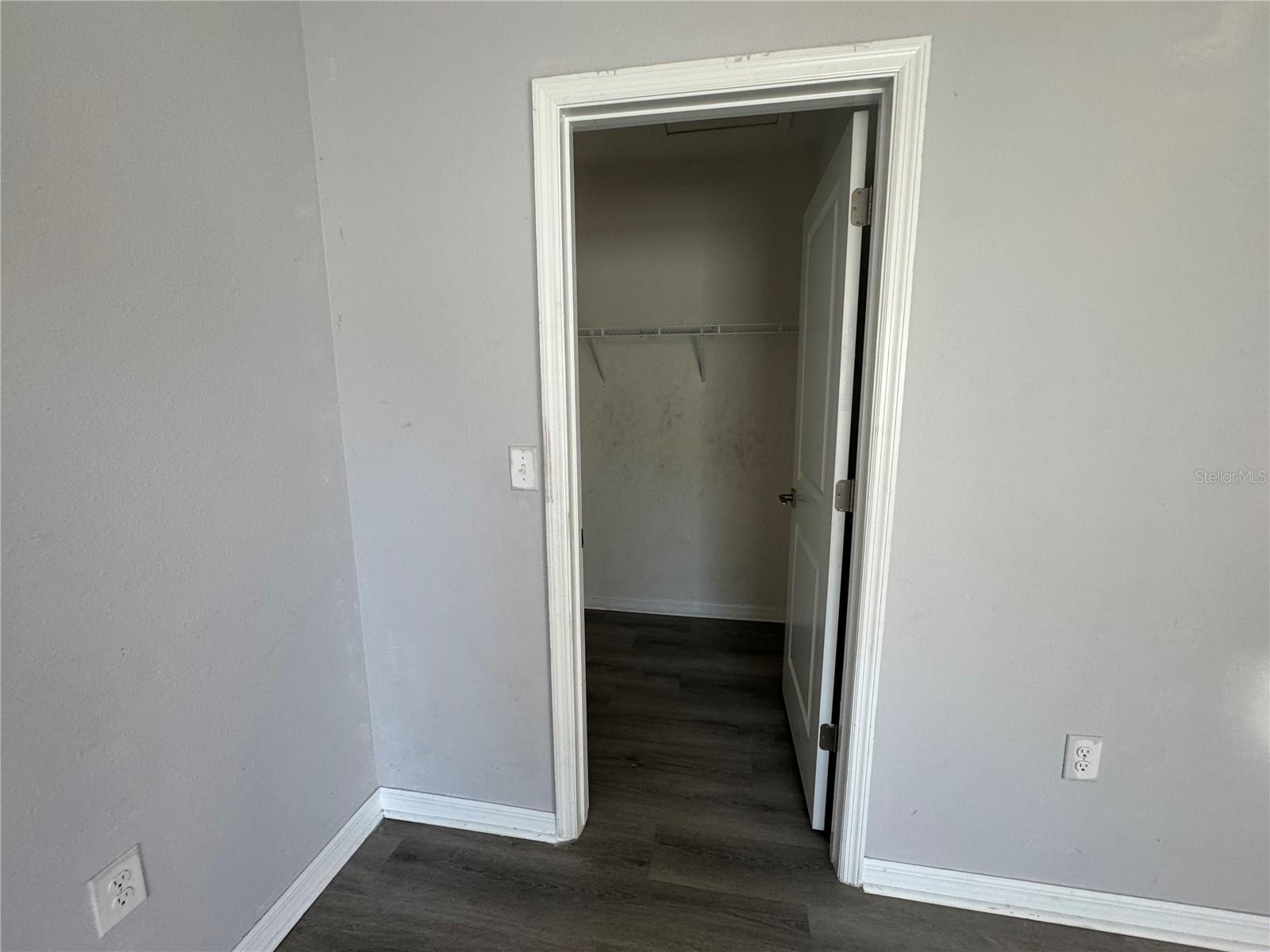 Image 5 of 21 For 3217 Pleasant Willow Court