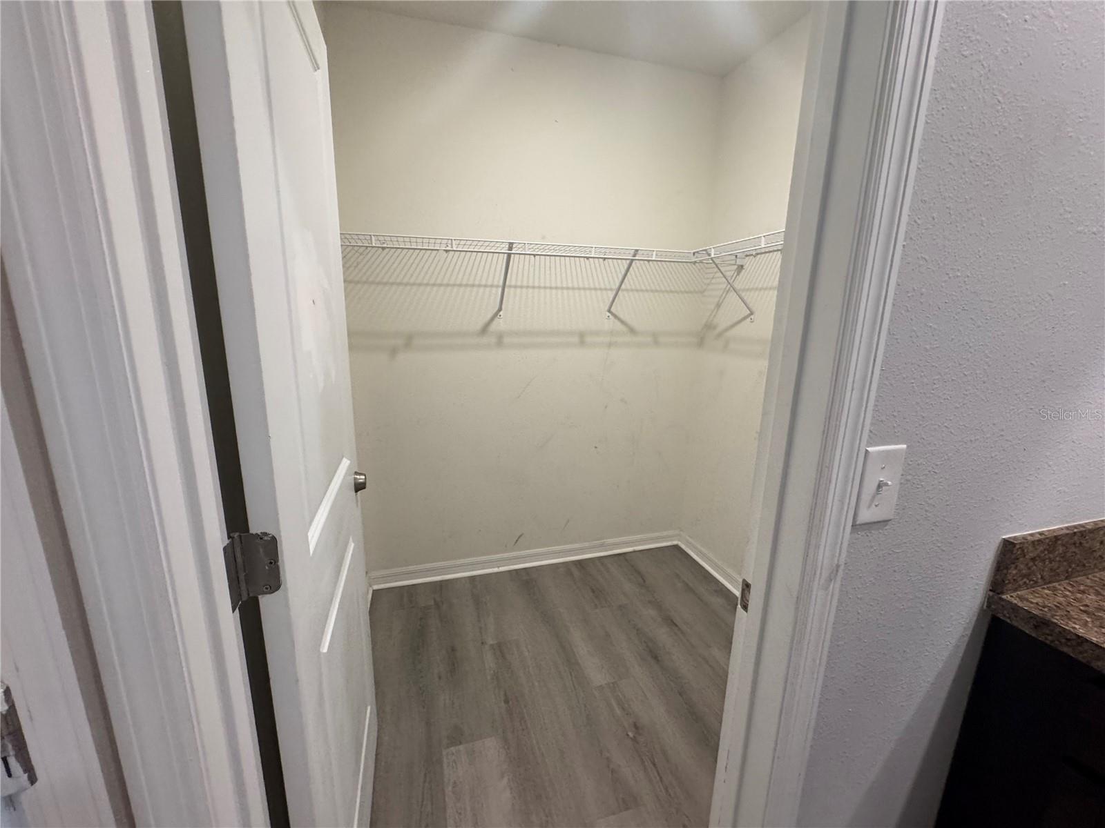 Image 8 of 21 For 3217 Pleasant Willow Court