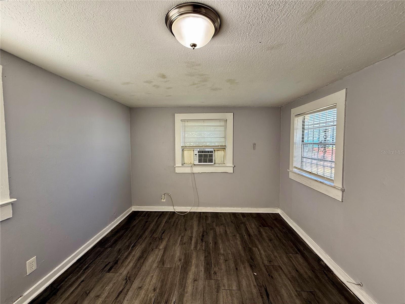 Image 10 of 13 For 3505 Shadowlawn Avenue