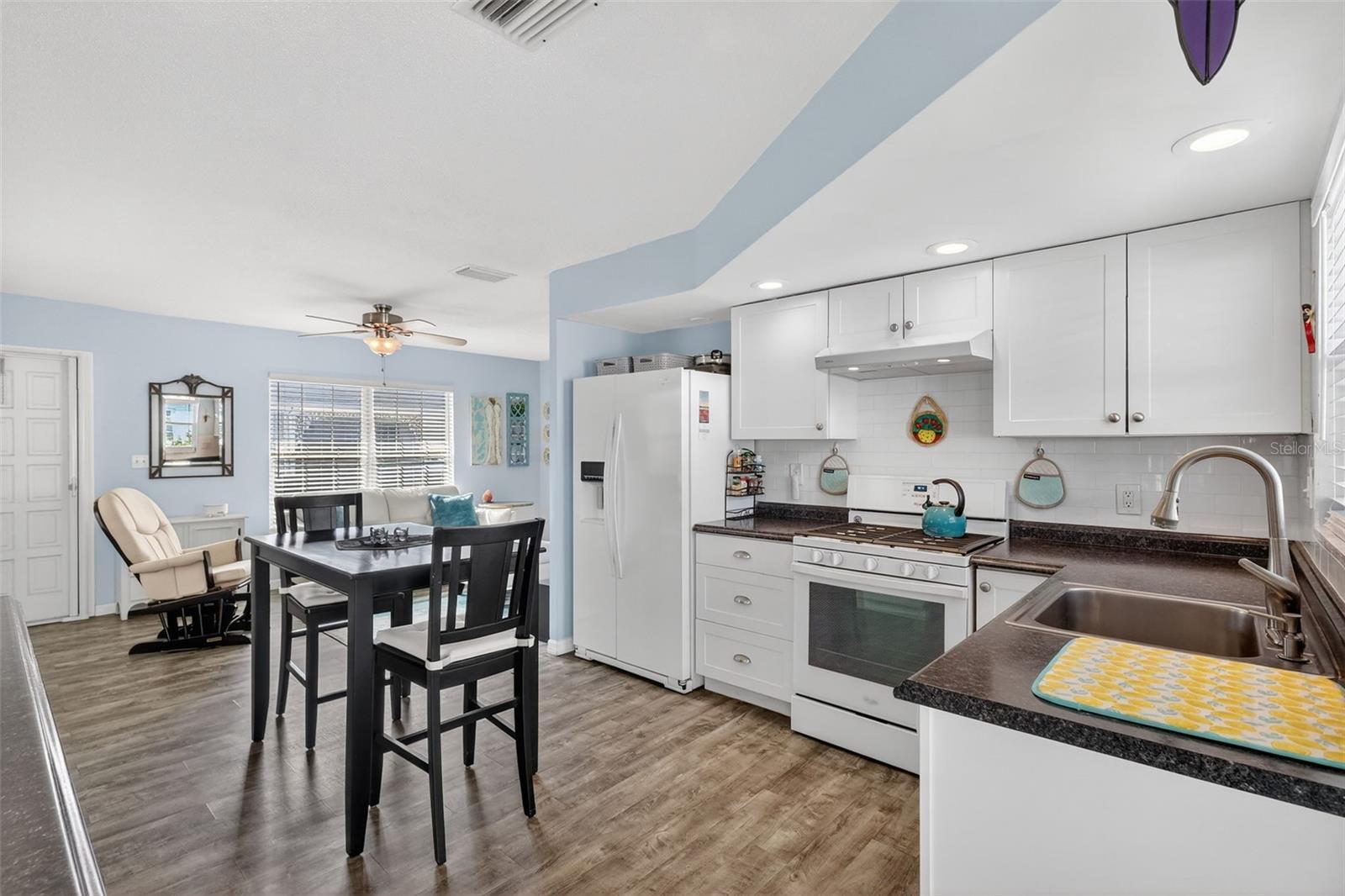 Image 8 of 25 For 7825 38th Terrace N 7825