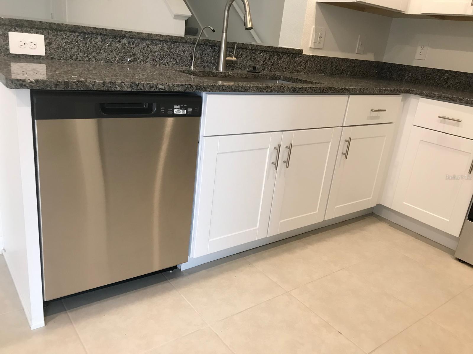 Image 9 of 24 For 10143 Honey Hammock Way