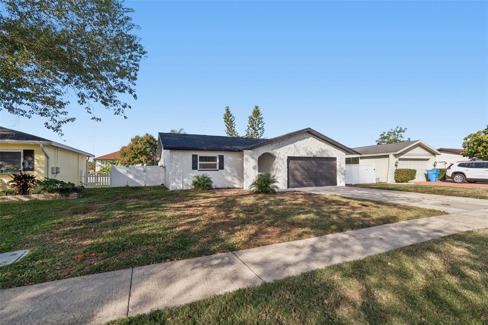 Image 4 of 86 For 8324 Denise Drive