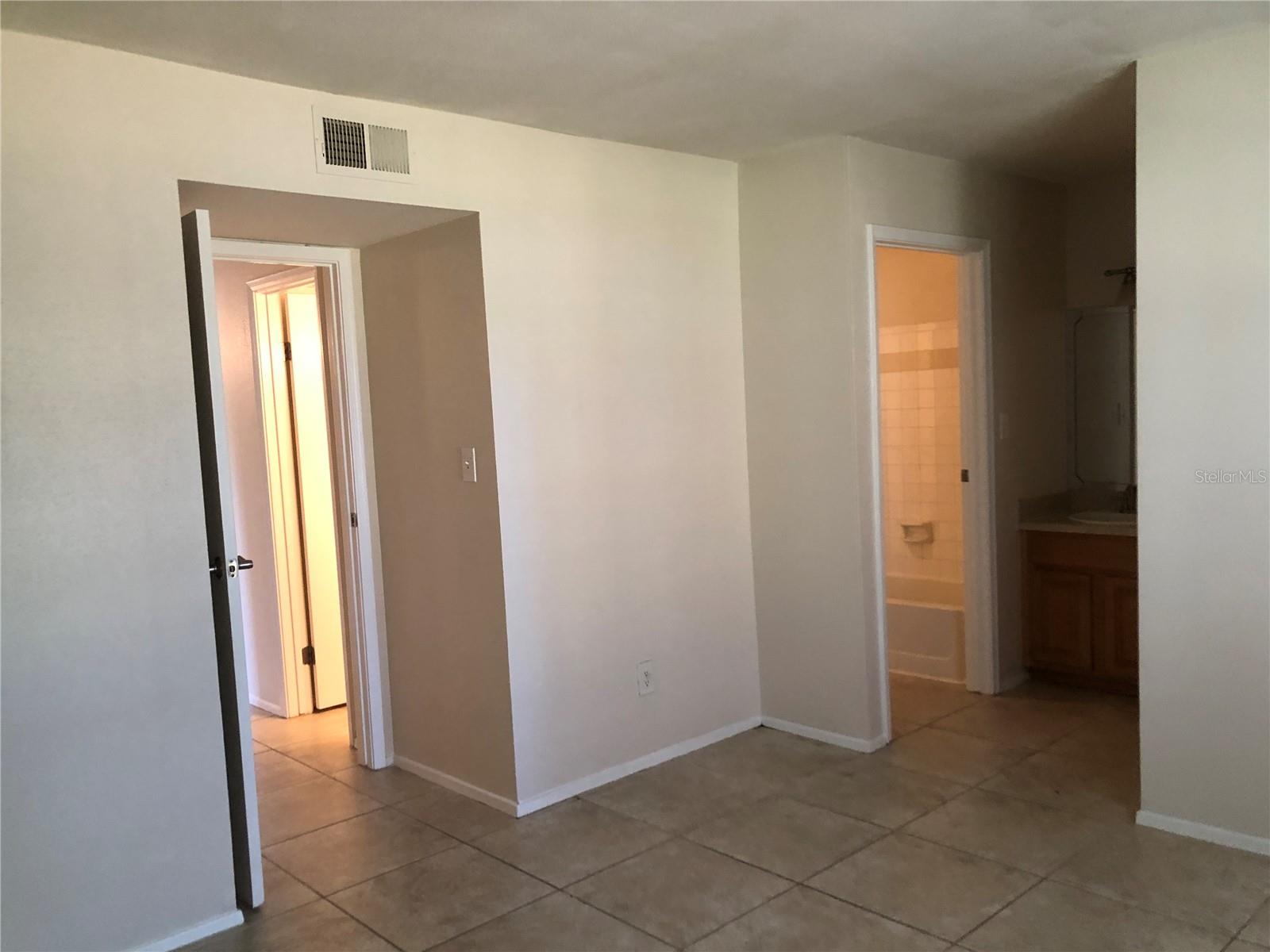 Image 12 of 18 For 9100 Dr Martin Luther King Jr Street N 1103