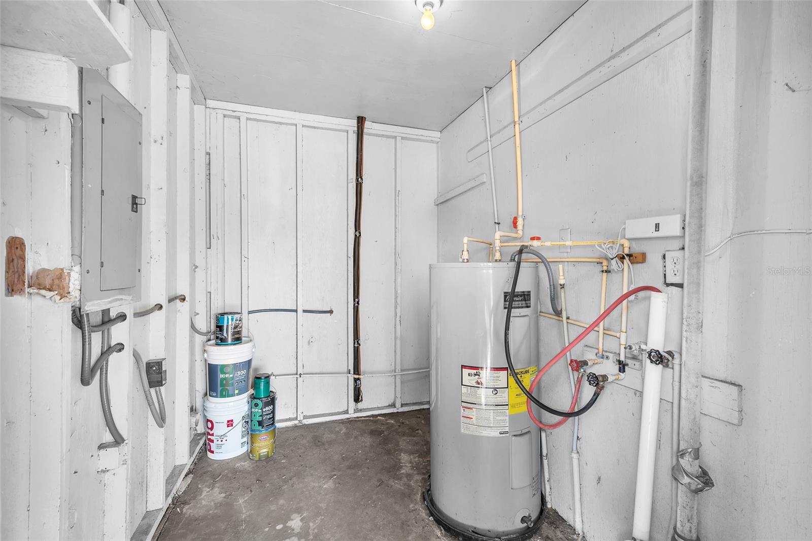 Image 15 of 19 For 8320 Allamanda Avenue