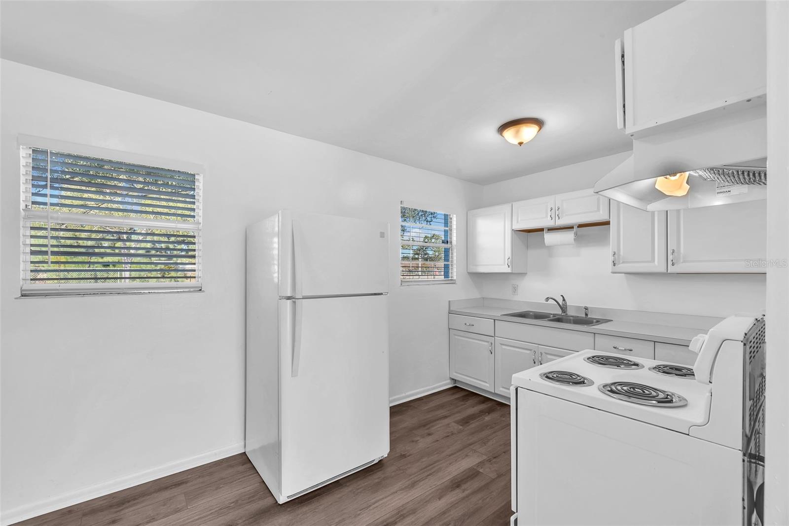 Image 4 of 19 For 8320 Allamanda Avenue