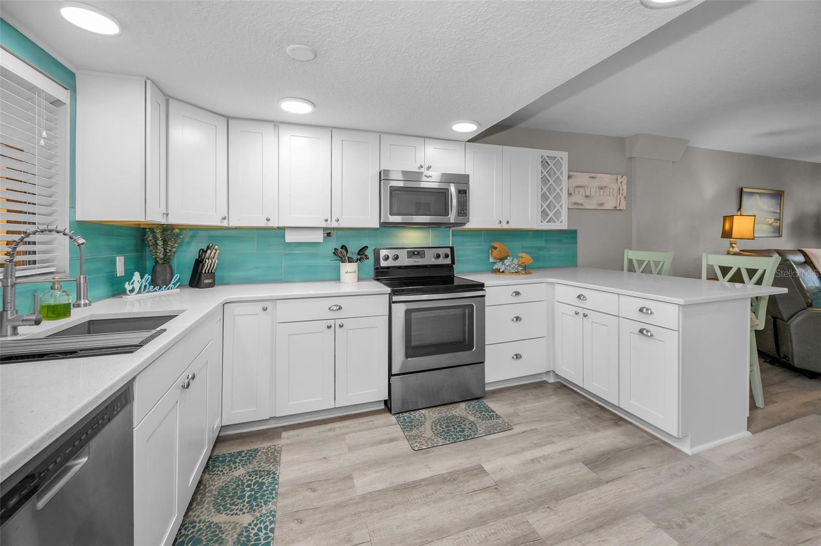 Image 16 of 39 For 203 Tarpon Point 203