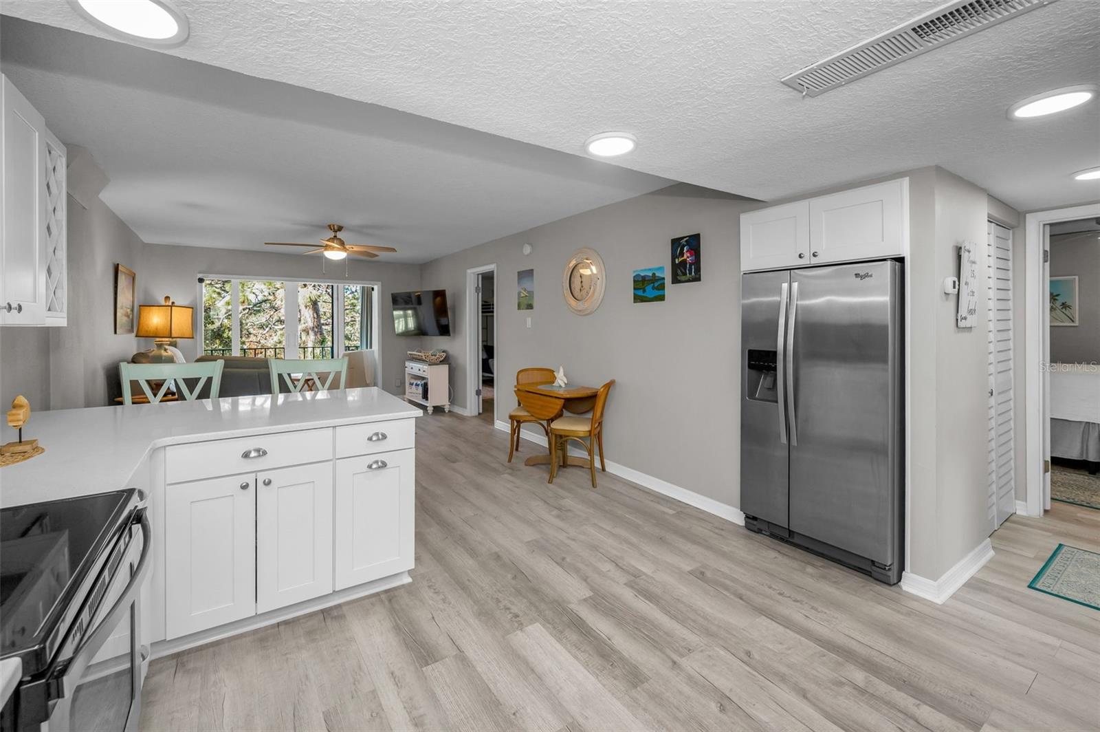 Image 17 of 39 For 203 Tarpon Point 203