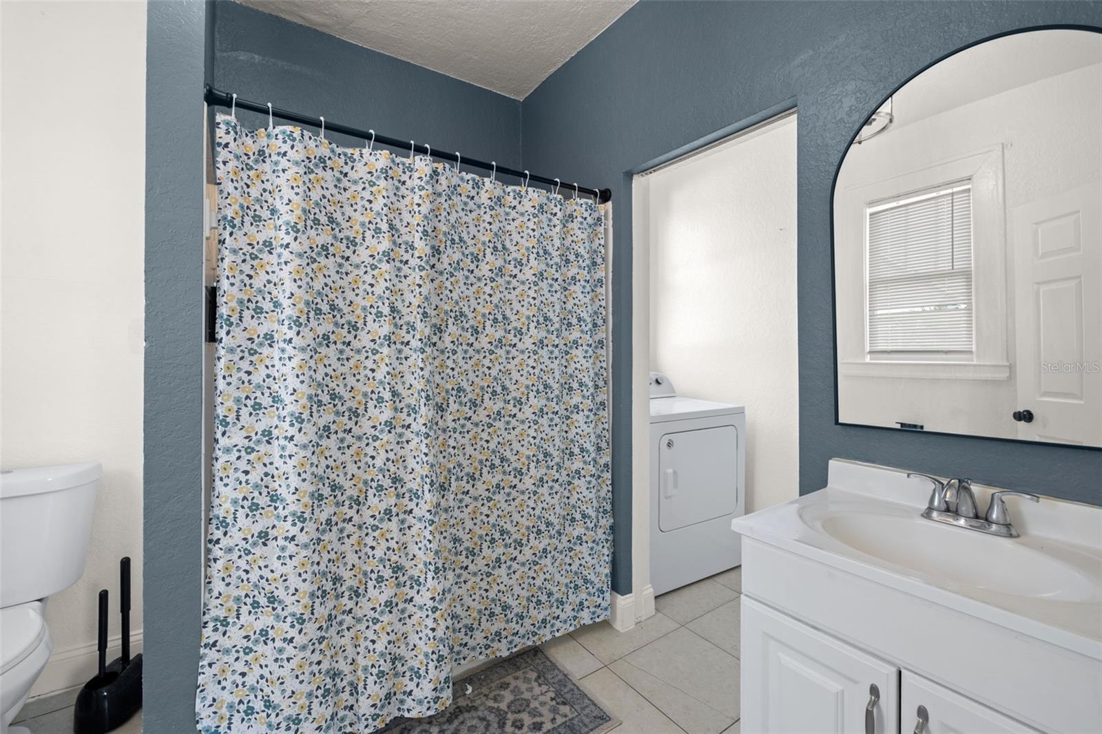 Image 16 of 23 For 2502 10th Avenue