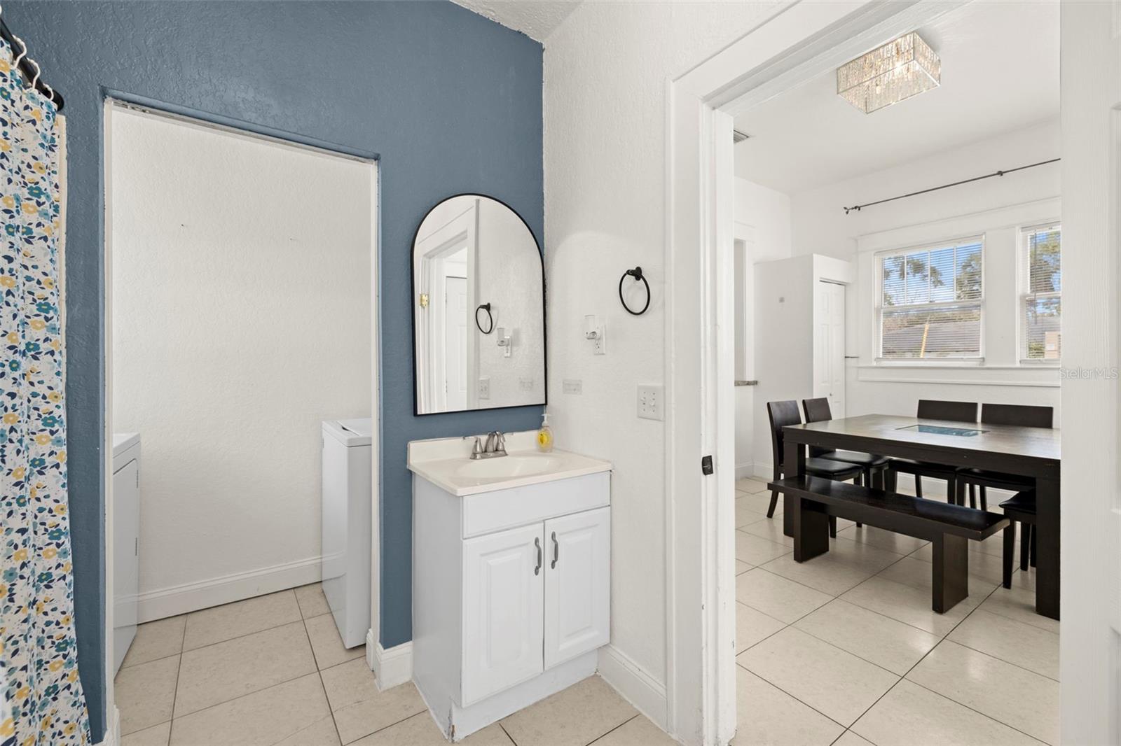 Image 17 of 23 For 2502 10th Avenue