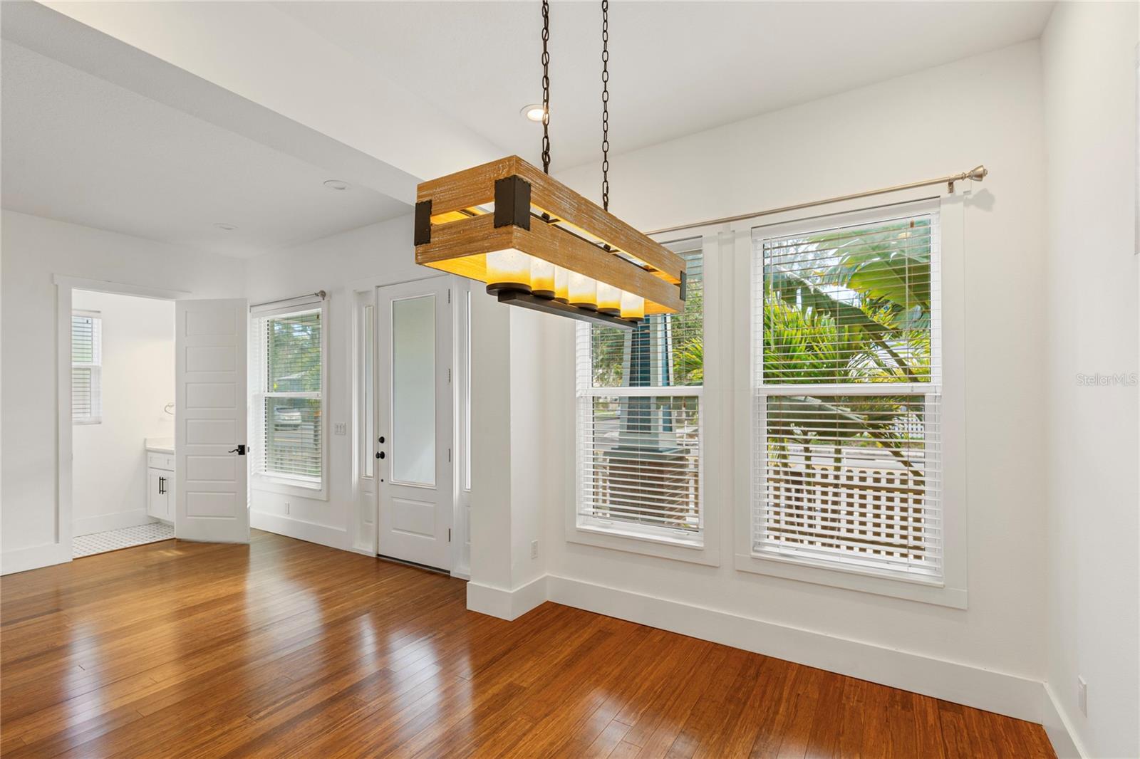 Image 10 of 49 For 214 Floribraska Avenue