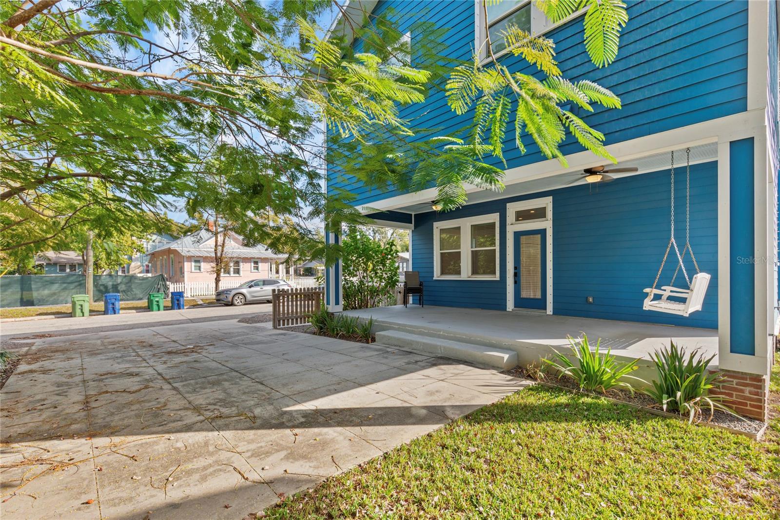 Image 36 of 49 For 214 Floribraska Avenue