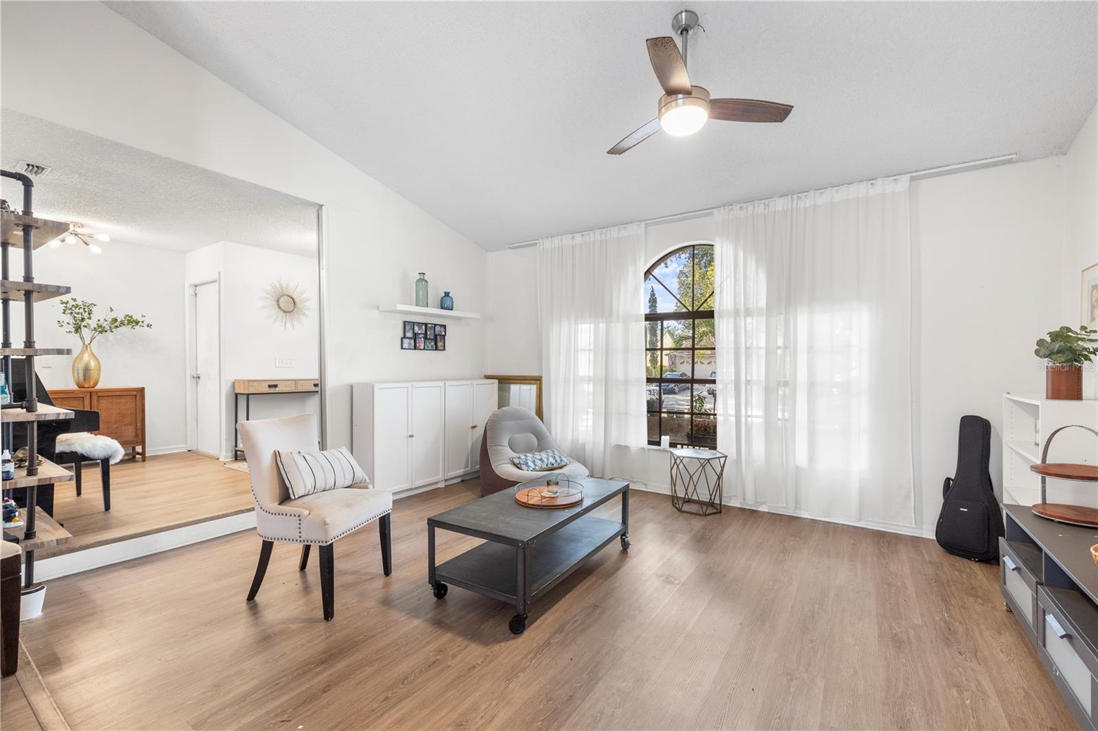 Image 10 of 69 For 2917 Starmount Drive